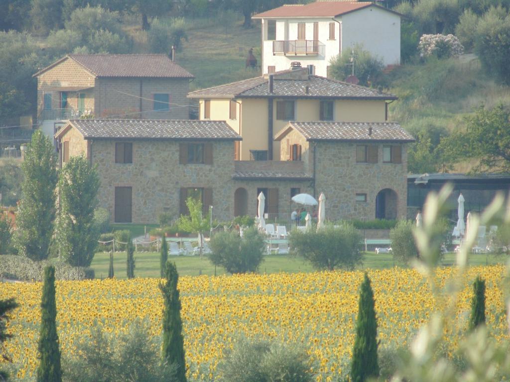 Il Borgo Sul Lago Monte del Lago Exteriér fotografie