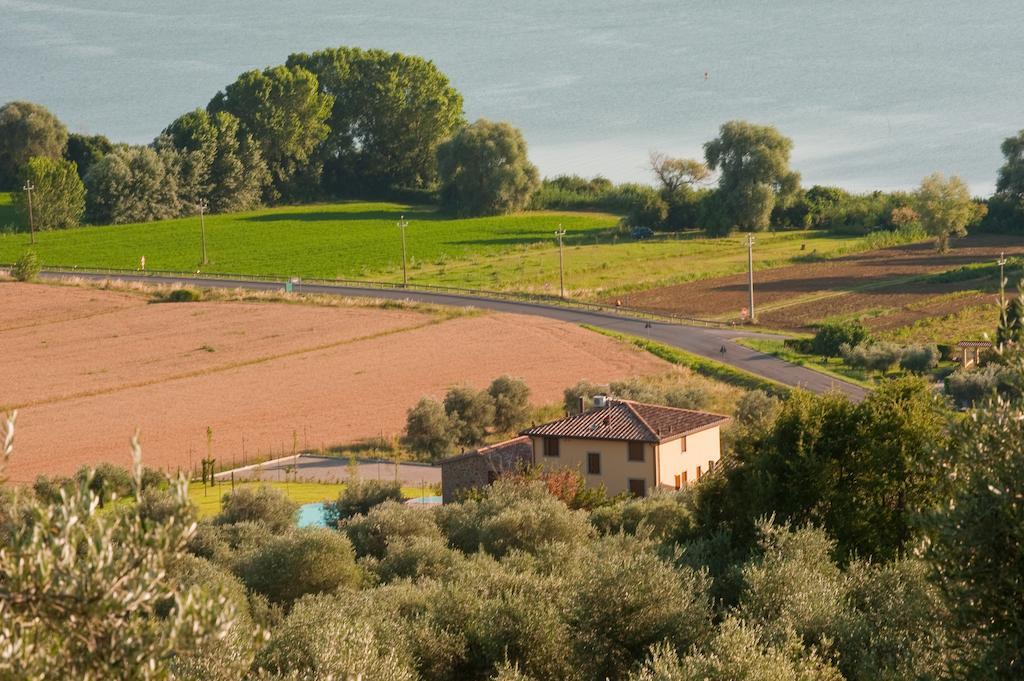 Il Borgo Sul Lago Monte del Lago Exteriér fotografie