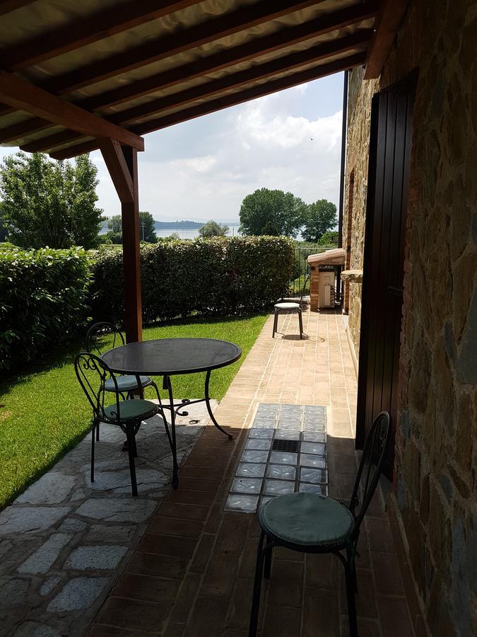 Il Borgo Sul Lago Monte del Lago Exteriér fotografie
