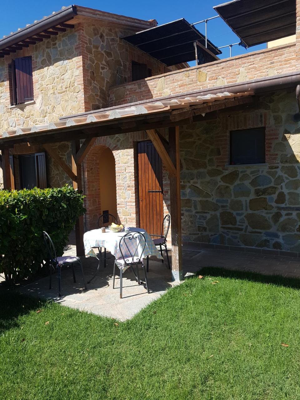 Il Borgo Sul Lago Monte del Lago Exteriér fotografie
