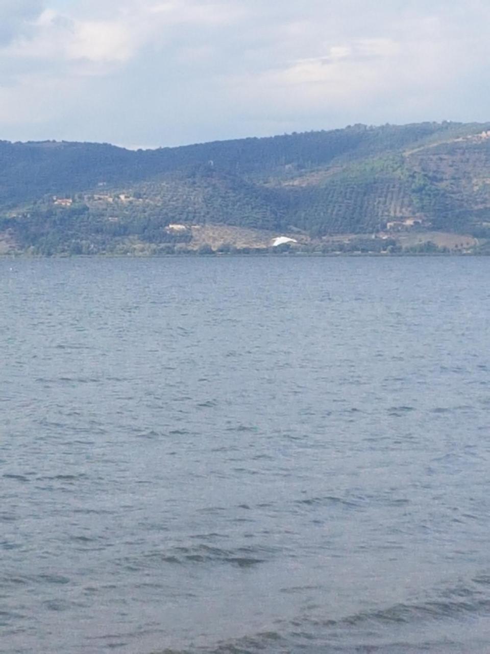 Il Borgo Sul Lago Monte del Lago Exteriér fotografie